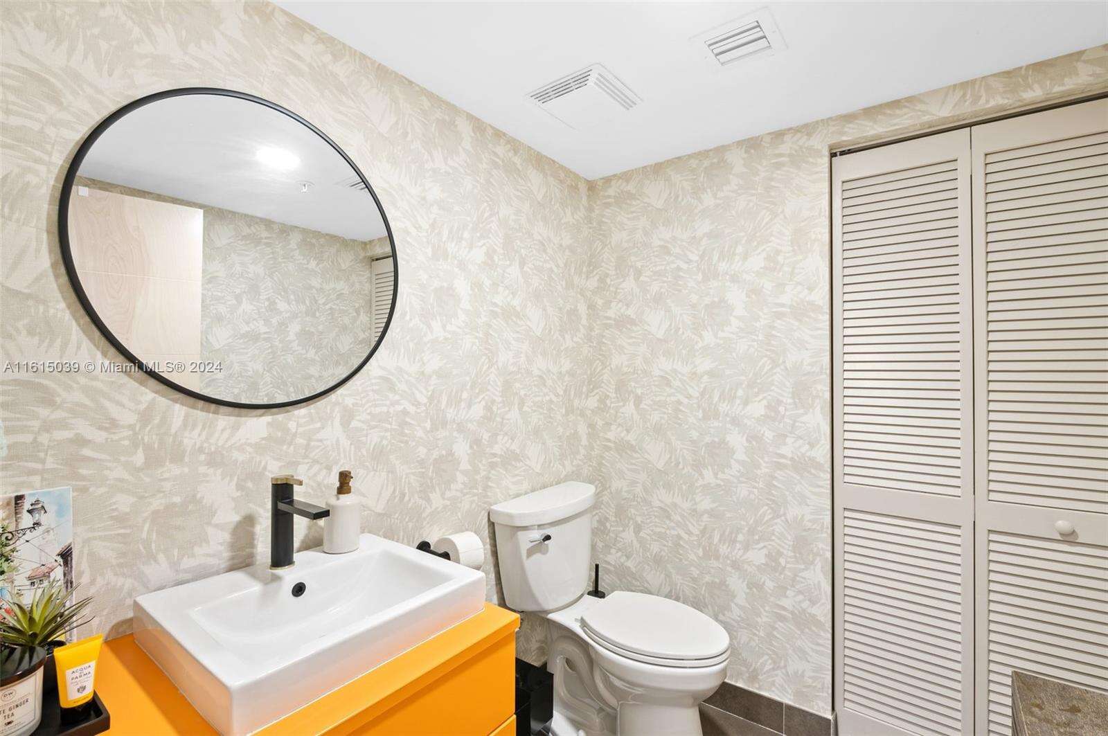 Artepark North at 2155 Washington Ct, Miami Beach, FL 33139 - For Sale photo 24