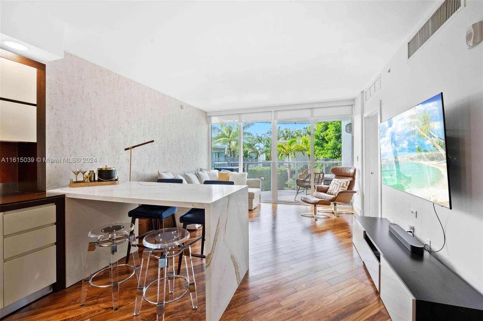 Artepark North at 2155 Washington Ct, Miami Beach, FL 33139 - For Sale photo 6