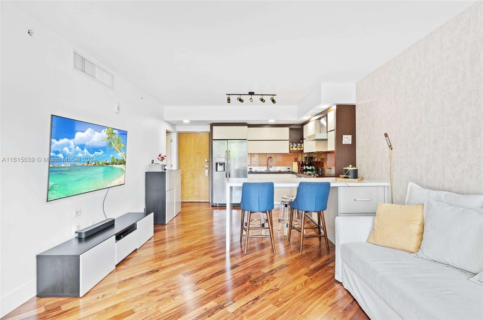 Artepark North at 2155 Washington Ct, Miami Beach, FL 33139 - For Sale photo 7