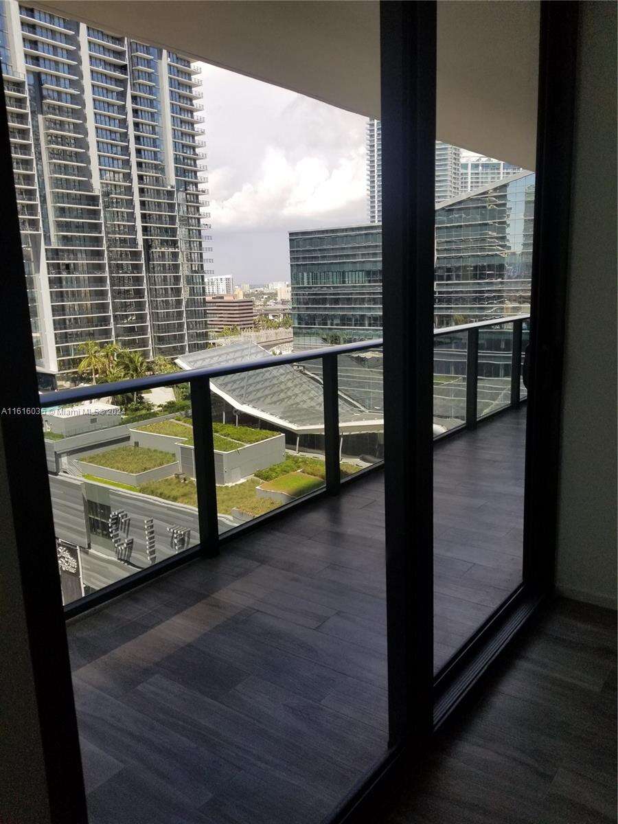 Sls Lux at 801 Miami Ave, Miami, FL 33130 - For Sale photo 18