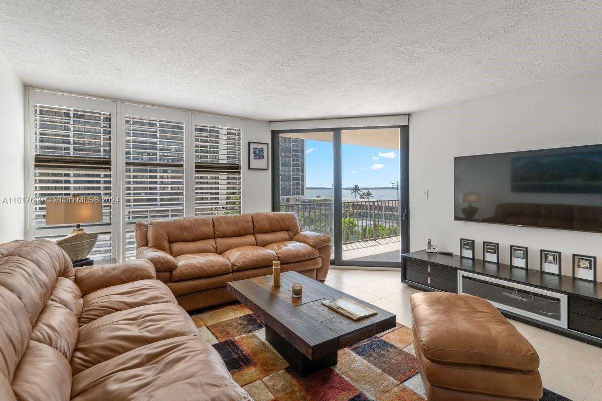 Brickell Place 2 at 1915 Brickell Ave, Miami, FL 33129 - For Sale photo 11