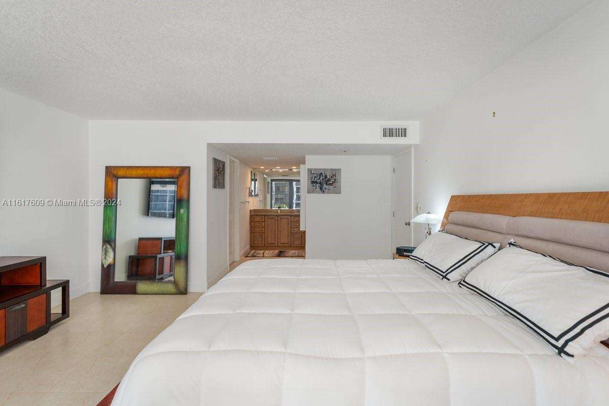 Brickell Place 2 at 1915 Brickell Ave, Miami, FL 33129 - For Sale photo 20