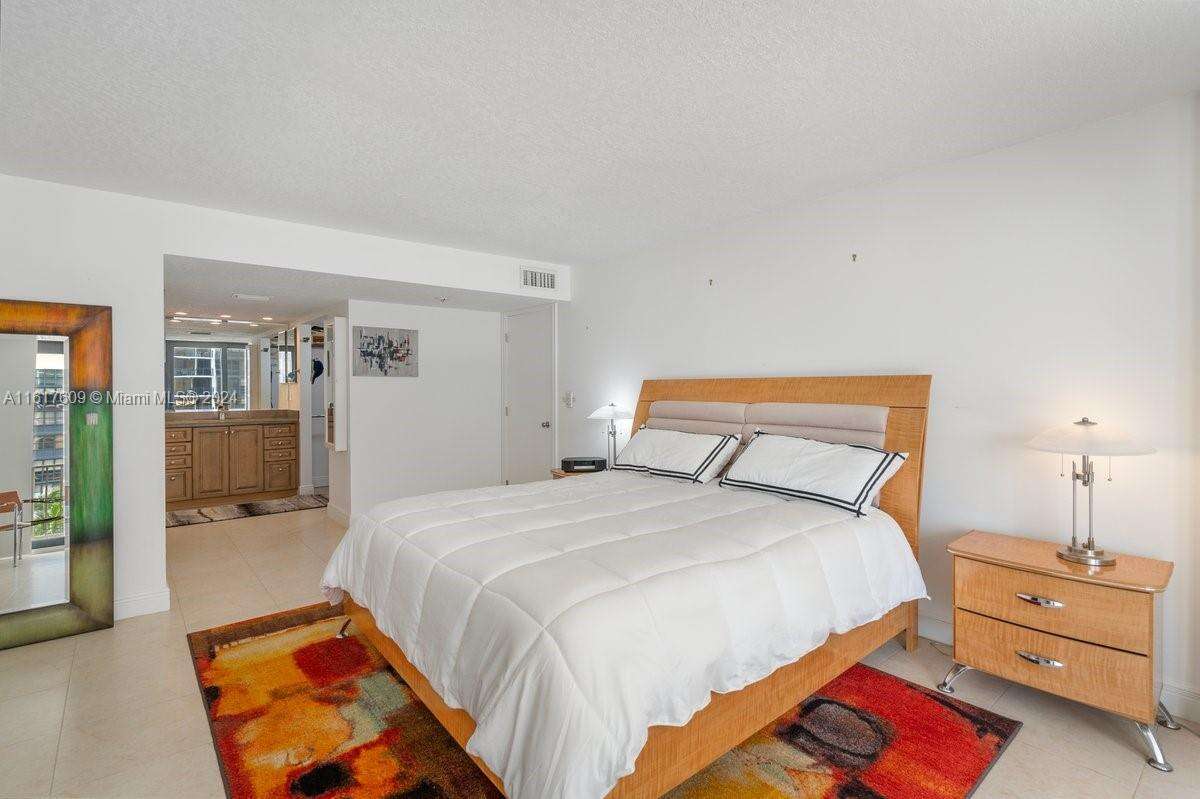 Brickell Place 2 at 1915 Brickell Ave, Miami, FL 33129 - For Sale photo 21