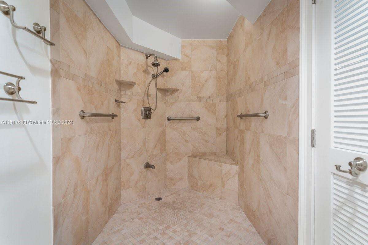 Brickell Place 2 at 1915 Brickell Ave, Miami, FL 33129 - For Sale photo 23