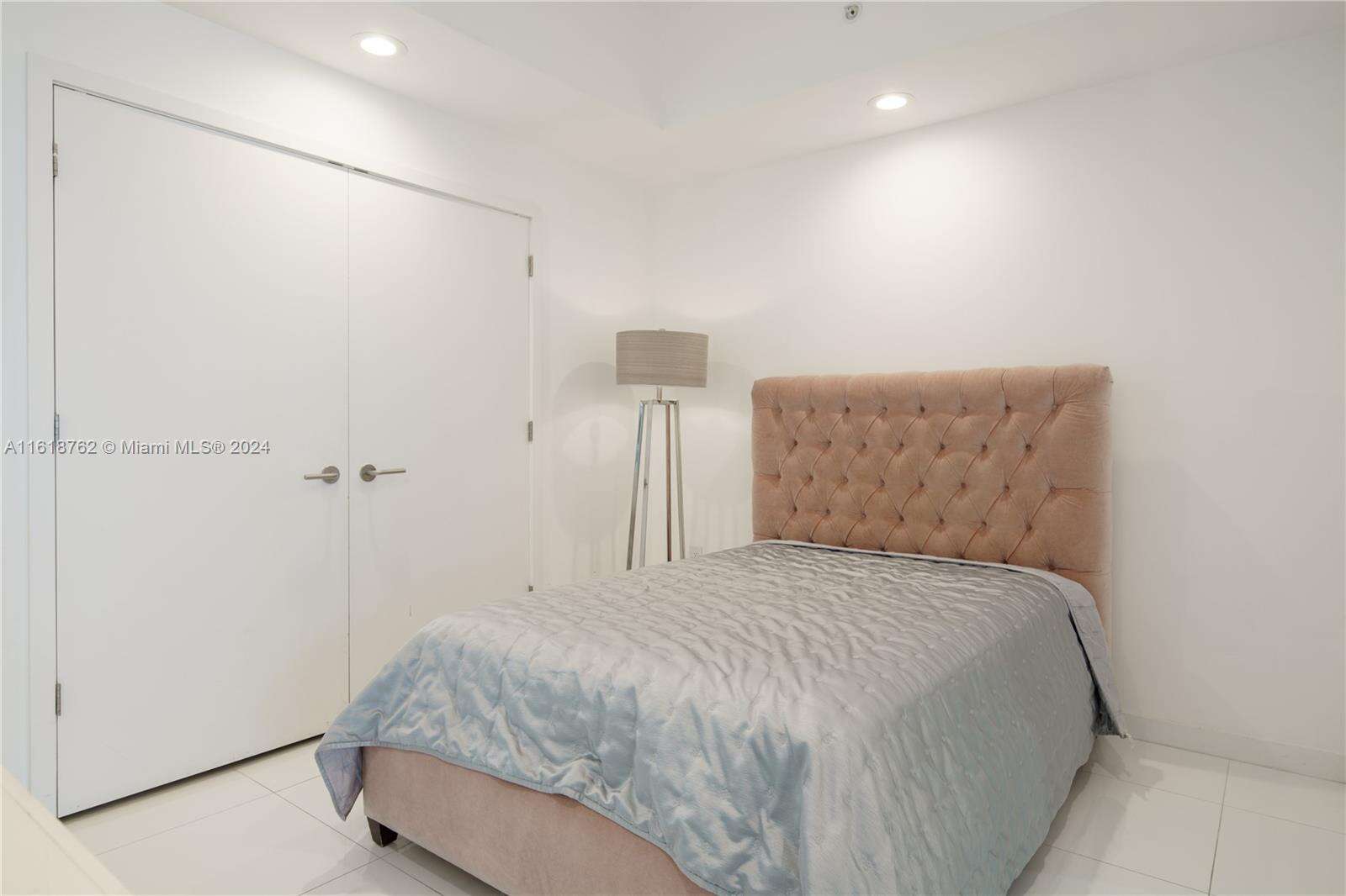 Paramount Miami Worldcenter at 851 1 Ave, Miami, FL 33132 - For Sale photo 26