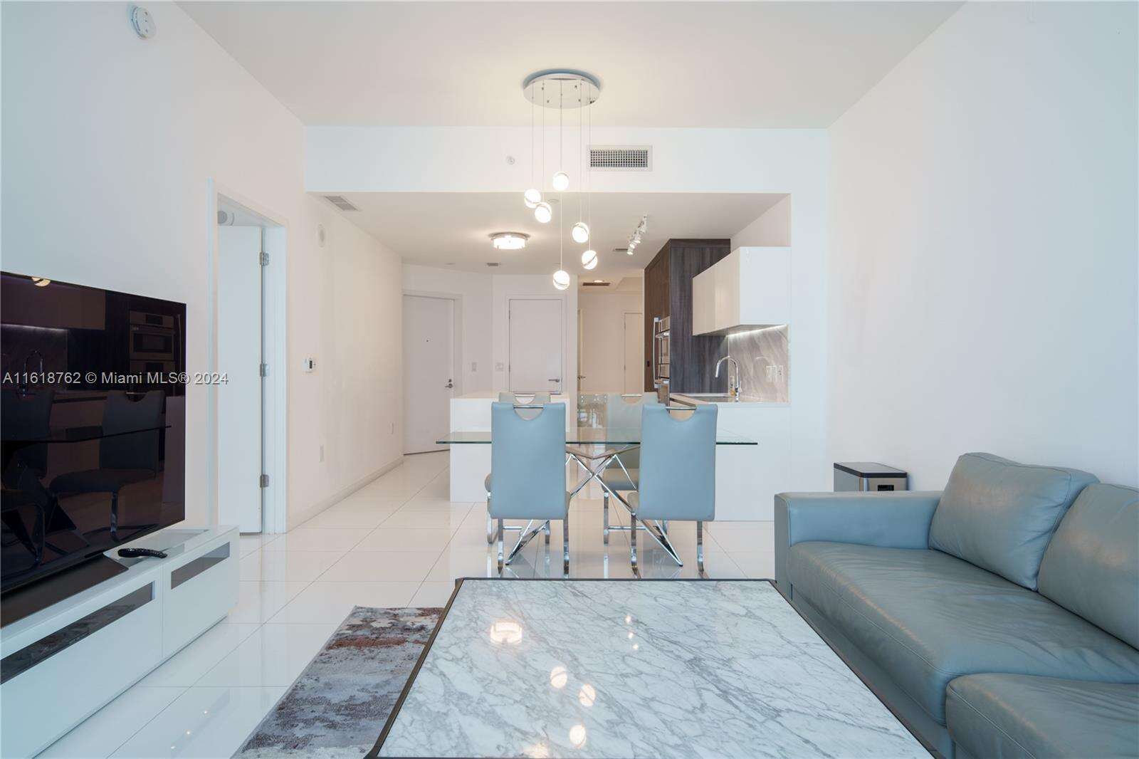 Paramount Miami Worldcenter at 851 1 Ave, Miami, FL 33132 - For Sale photo 35