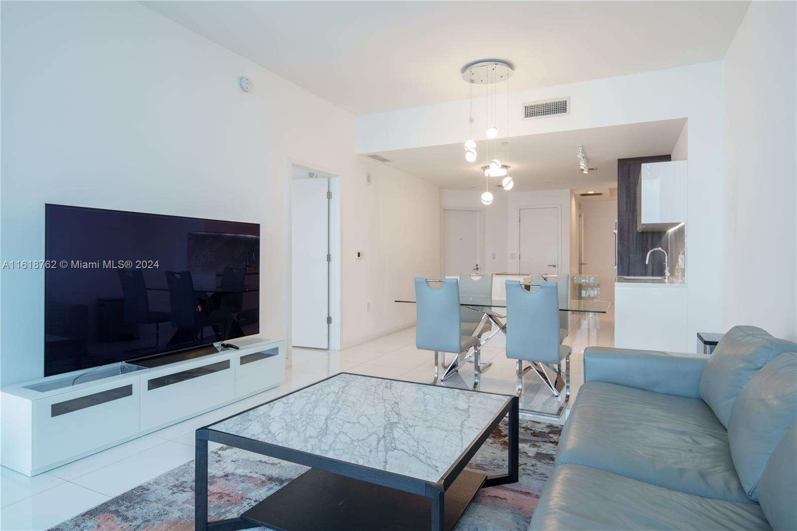 Paramount Miami Worldcenter at 851 1 Ave, Miami, FL 33132 - For Sale photo 36