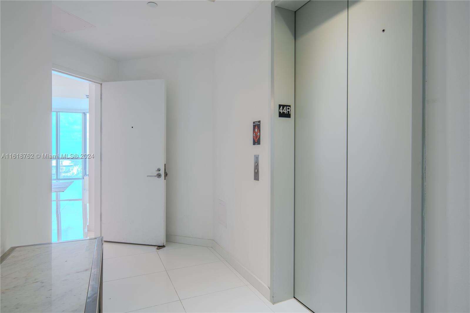 Paramount Miami Worldcenter at 851 1 Ave, Miami, FL 33132 - For Sale photo 42