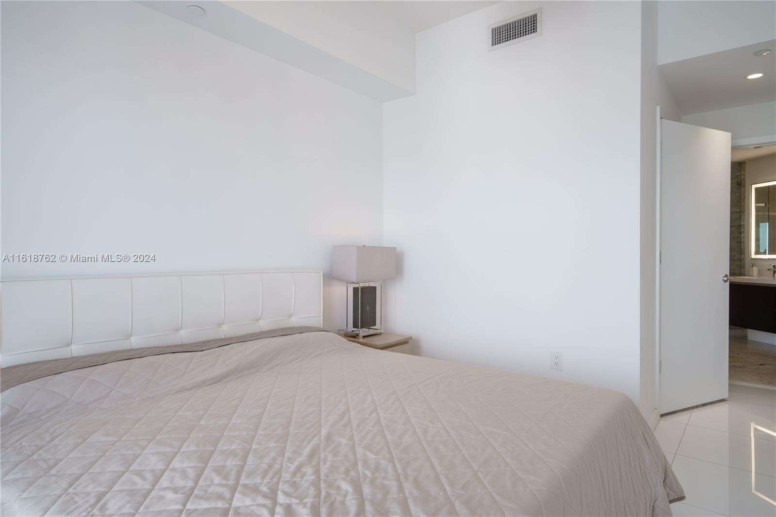 Paramount Miami Worldcenter at 851 1 Ave, Miami, FL 33132 - For Sale photo 10