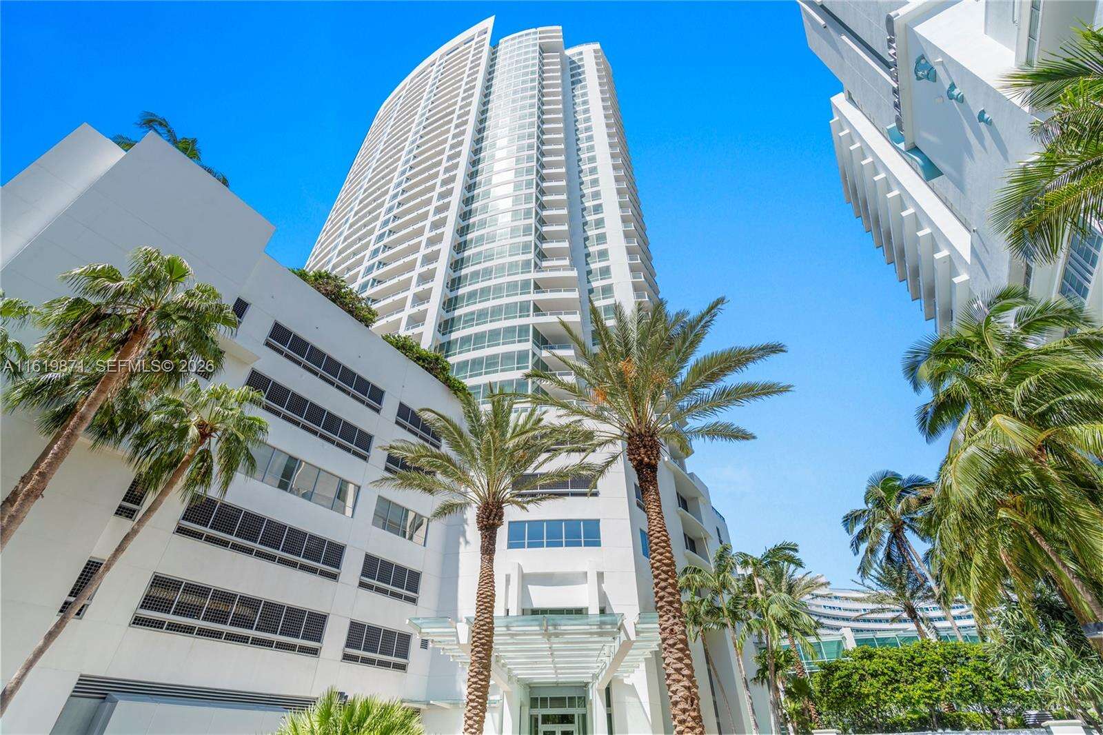 Fontainebleau 2 at 4401 Collins Ave, Miami Beach, FL 33140 - For Sale photo 31