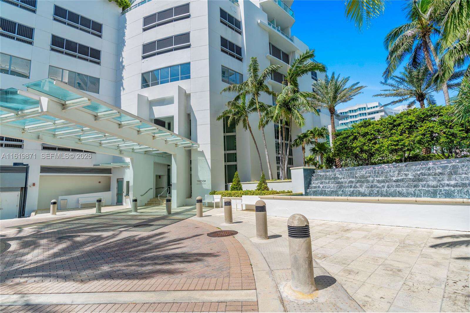 Fontainebleau 2 at 4401 Collins Ave, Miami Beach, FL 33140 - For Sale photo 34