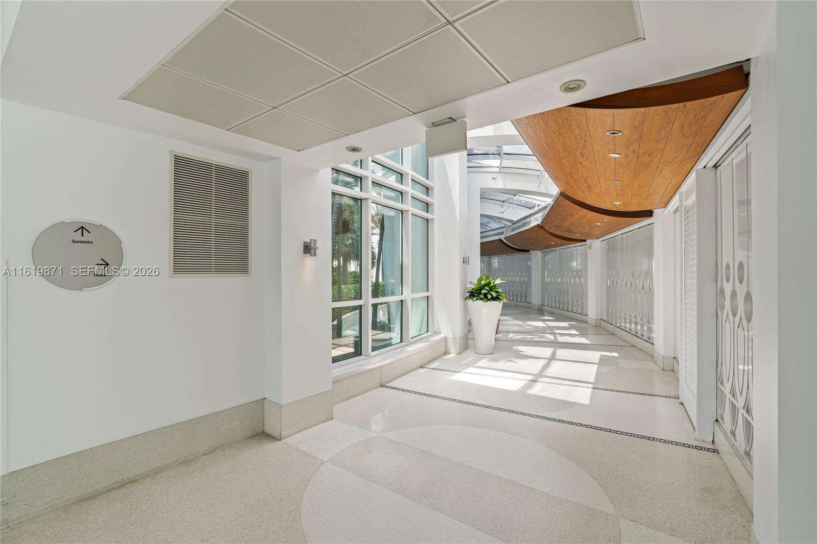 Fontainebleau 2 at 4401 Collins Ave, Miami Beach, FL 33140 - For Sale photo 52
