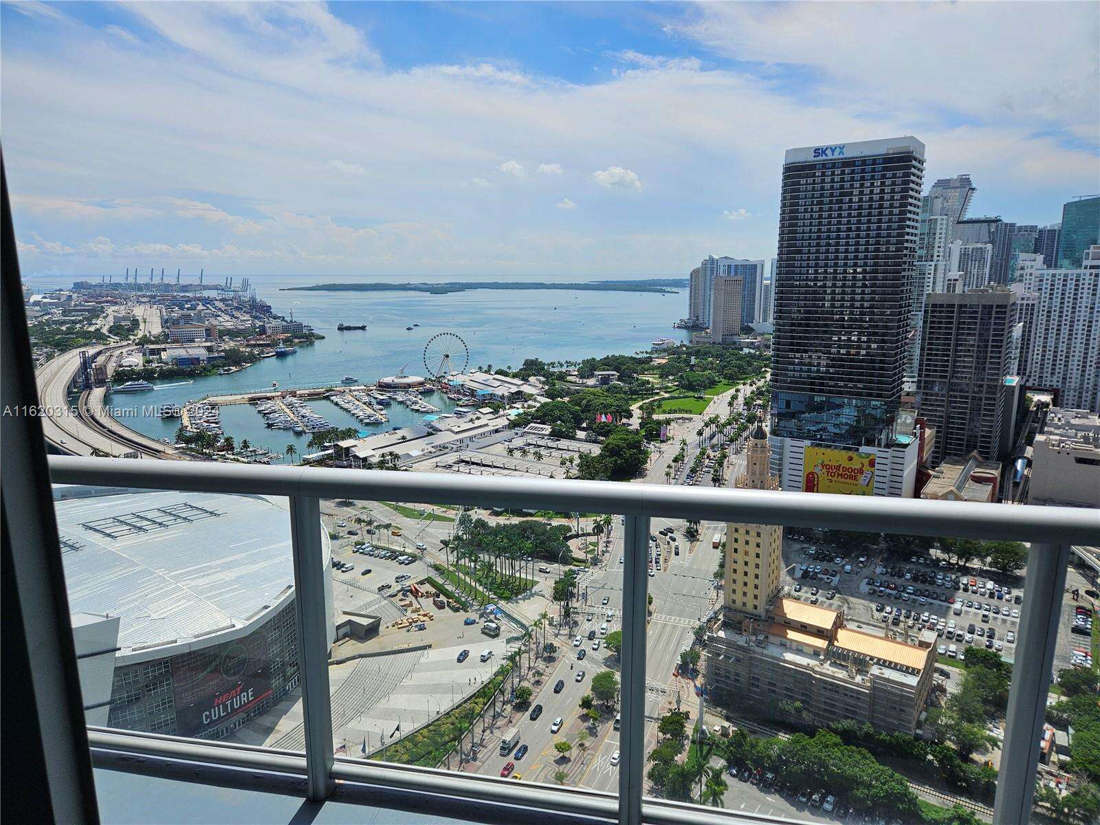 Marina Blue at 888 Biscayne Blvd, Miami, FL 33132 - For Sale photo 15