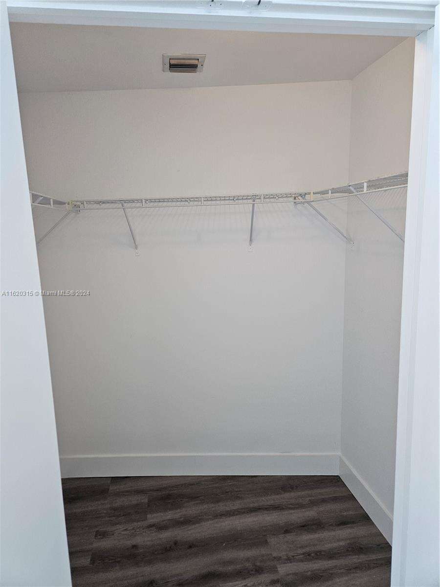 Marina Blue at 888 Biscayne Blvd, Miami, FL 33132 - For Sale photo 22