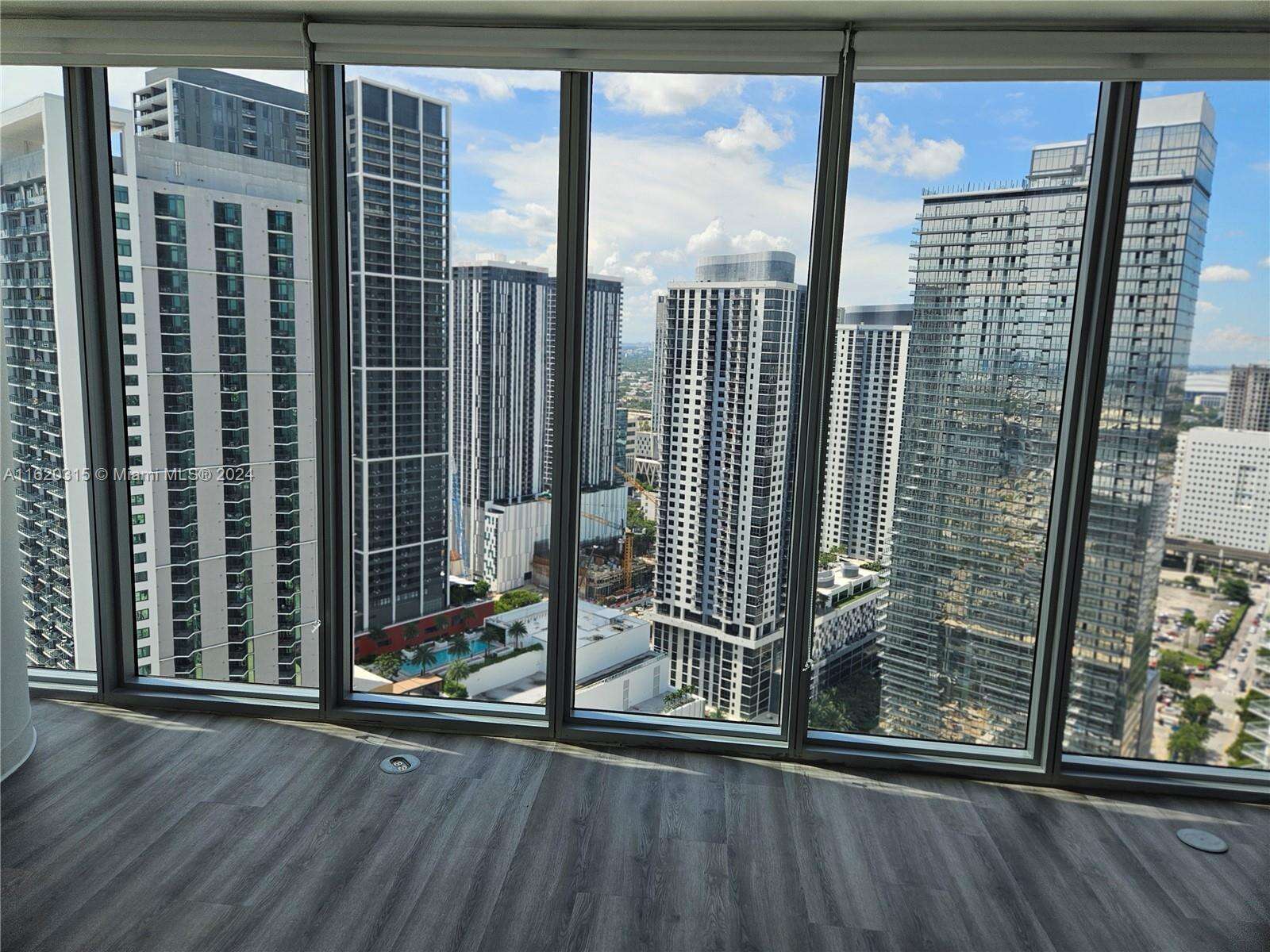 Marina Blue at 888 Biscayne Blvd, Miami, FL 33132 - For Sale photo 28