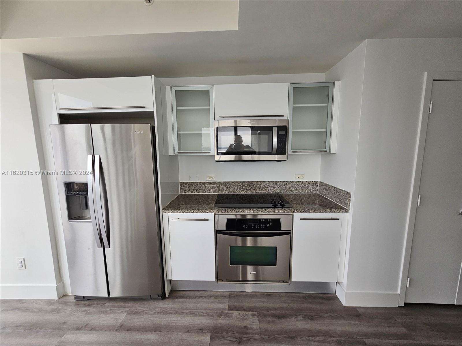 Marina Blue at 888 Biscayne Blvd, Miami, FL 33132 - For Sale photo 4