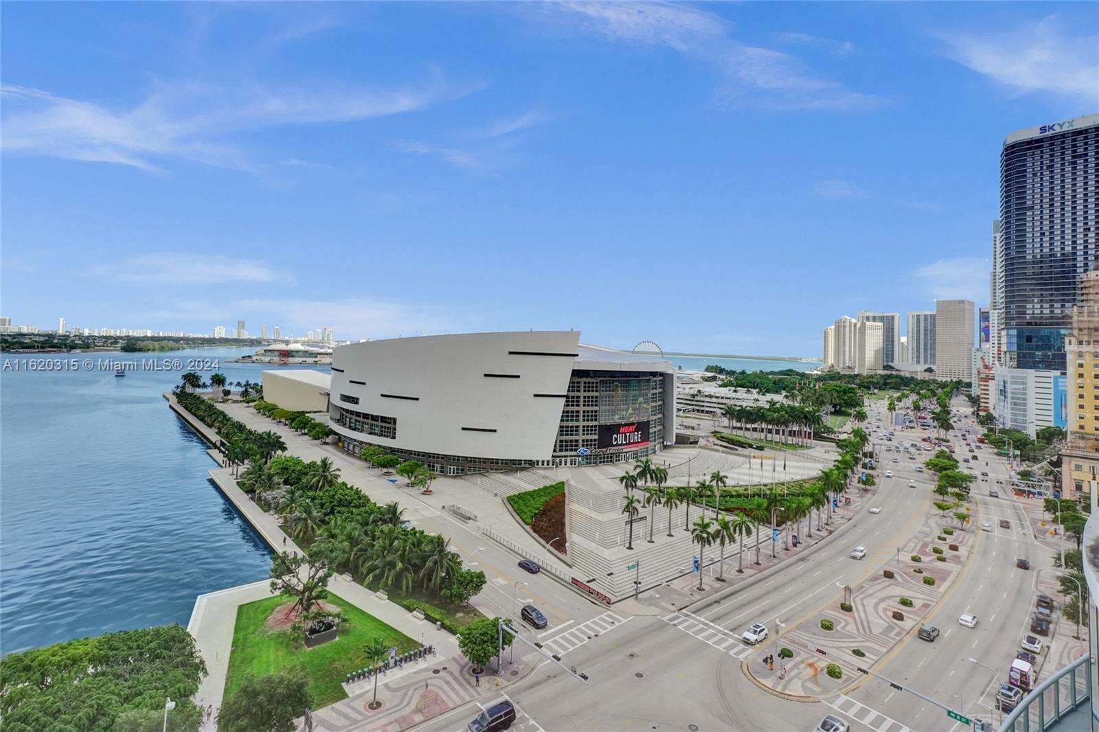 Marina Blue at 888 Biscayne Blvd, Miami, FL 33132 - For Sale photo 34