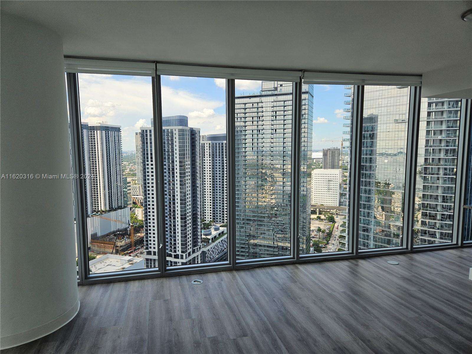 Marina Blue at 888 Biscayne Blvd, Miami, FL 33132 - For Sale photo 1