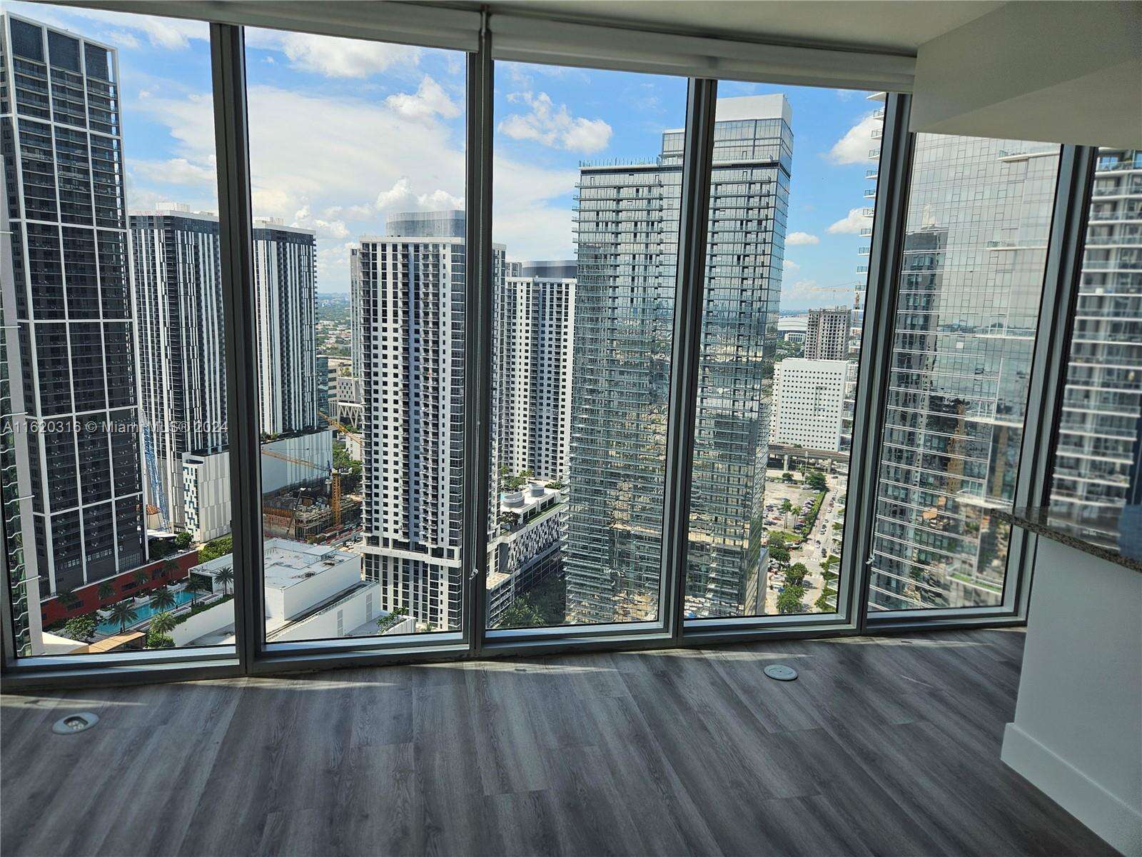 Marina Blue at 888 Biscayne Blvd, Miami, FL 33132 - For Sale photo 6
