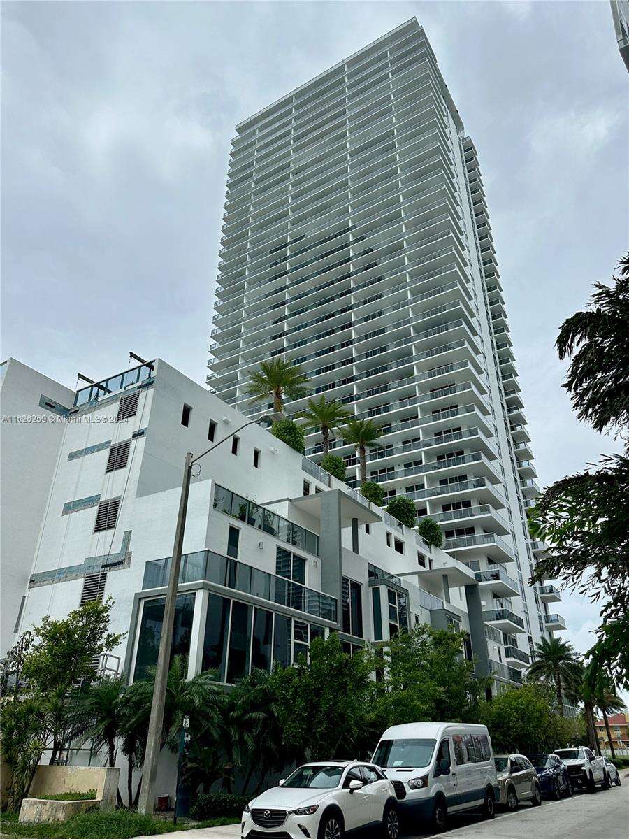 Bay House at 600 27 St, Miami, FL 33137 - For Sale photo 1