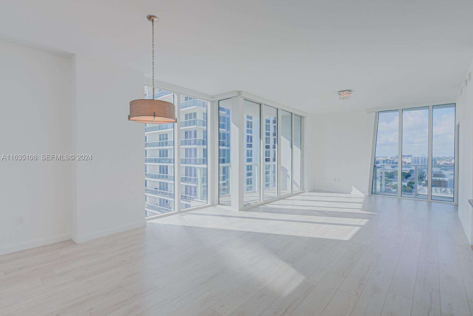 The Crimson Condos for Sale & Rent | Picture 1
