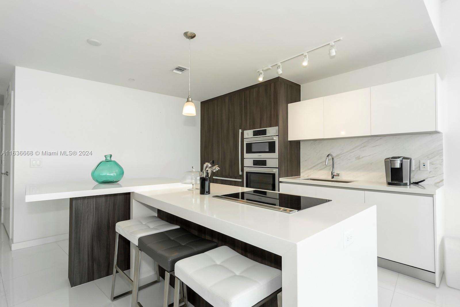 Paramount Miami Worldcenter at 851 1st Ave, Miami, FL 33132 - For Sale photo 11