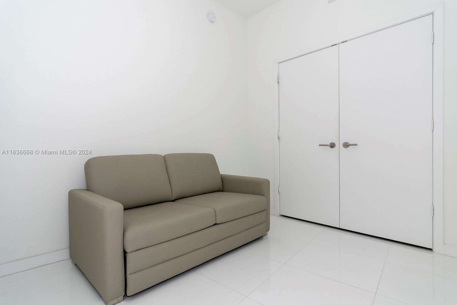 Paramount Miami Worldcenter at 851 1st Ave, Miami, FL 33132 - For Sale photo 22