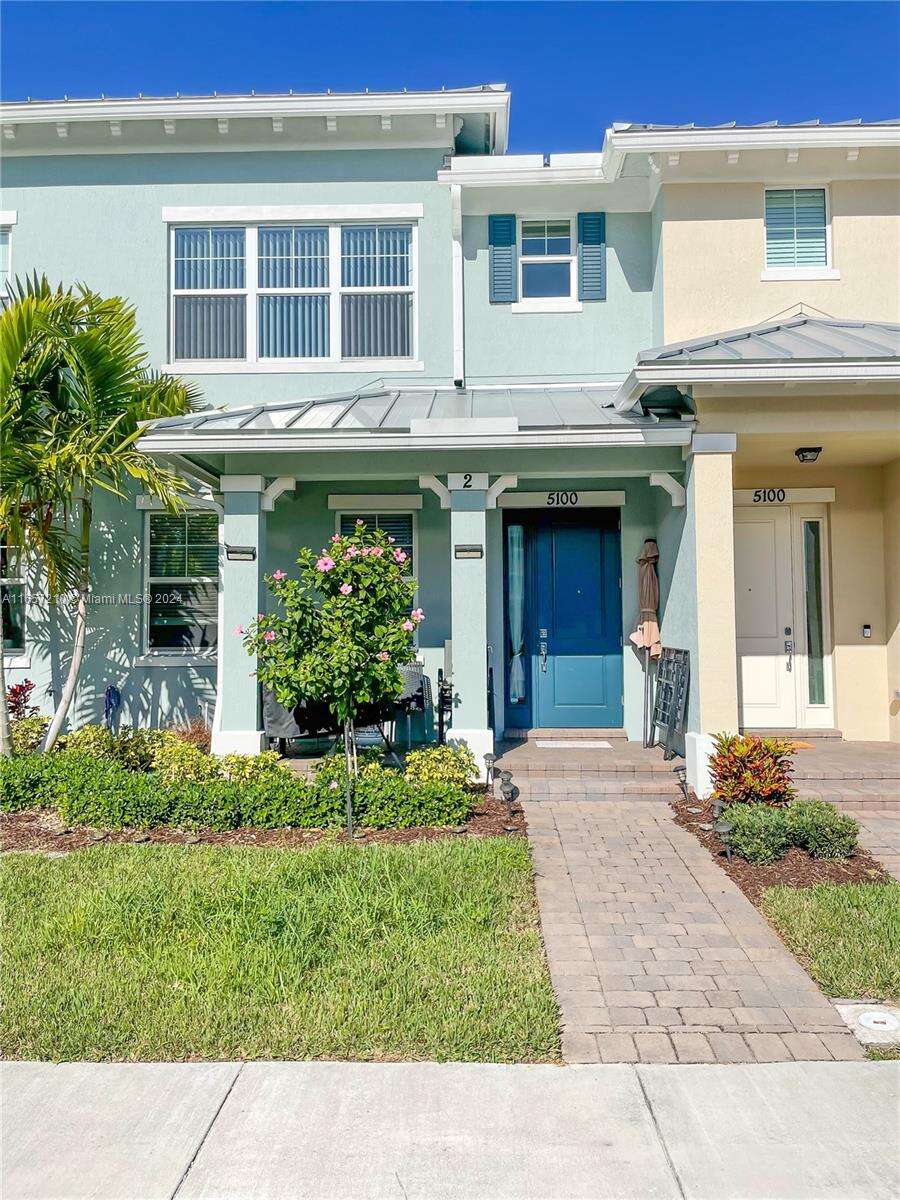 Hillcrest Country Club South Condos for Sale & Rent | Picture 1