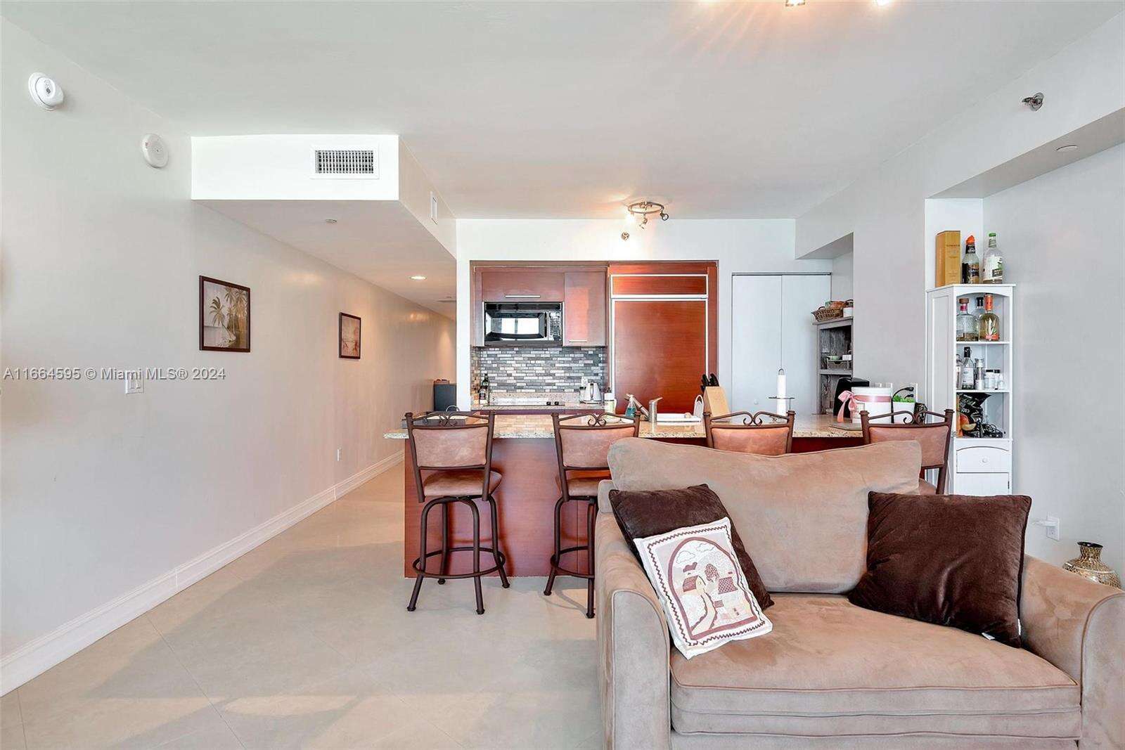 The Beach Club Two at 1830 Ocean Dr, Hallandale Beach, FL 33009 - For Sale photo 11
