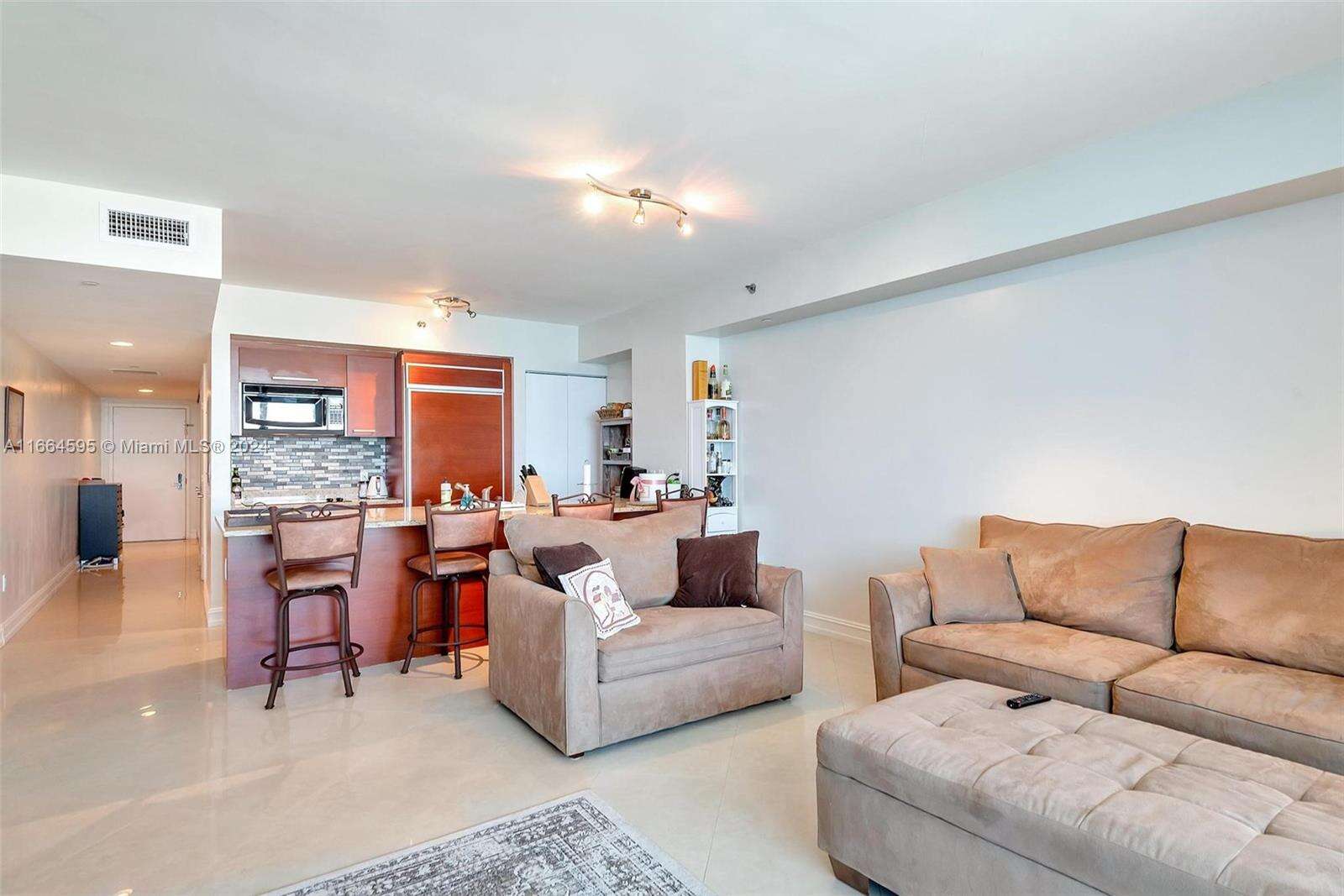 The Beach Club Two at 1830 Ocean Dr, Hallandale Beach, FL 33009 - For Sale photo 9