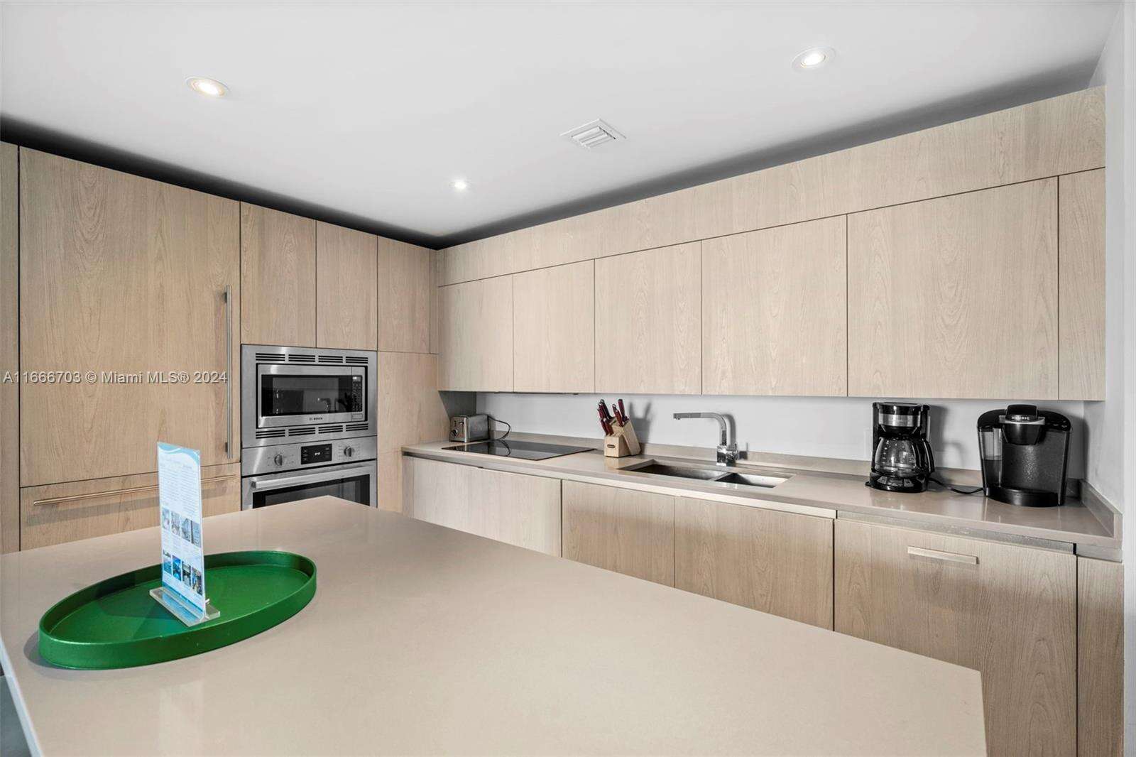 Hyde Resort at 4111 Ocean Dr, Hollywood, FL 33019 - For Sale photo 11
