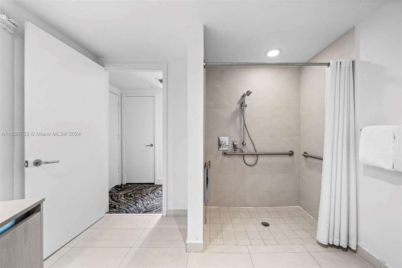 Hyde Resort at 4111 Ocean Dr, Hollywood, FL 33019 - For Sale photo 26