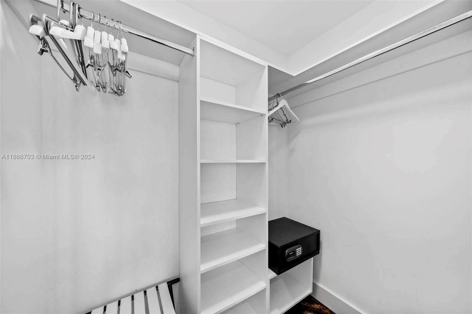 Hyde Resort at 4111 Ocean Dr, Hollywood, FL 33019 - For Sale photo 5