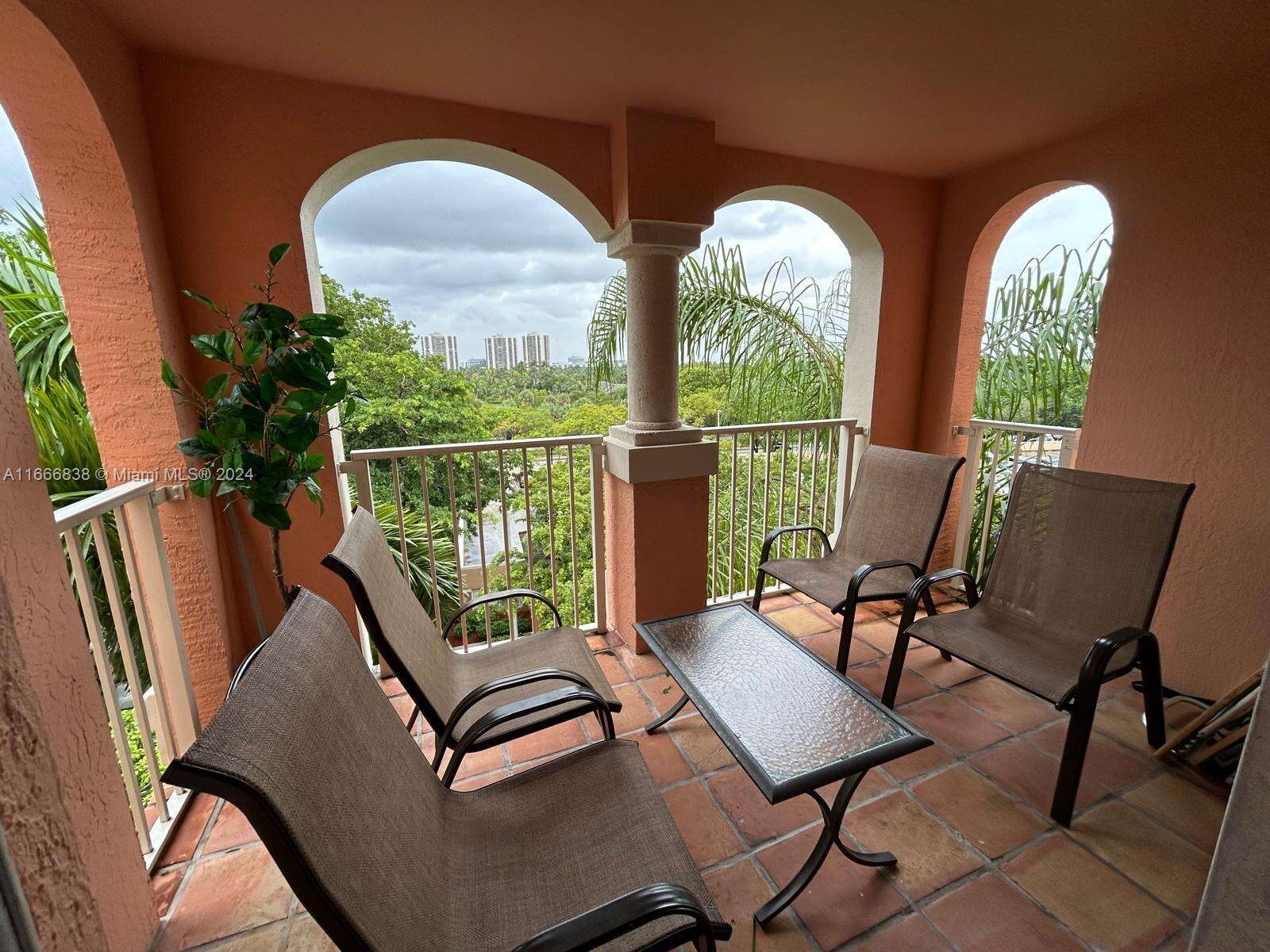 The Yacht Club At Aventura at 19877 Country Club Dr, Aventura, FL 33180 - For Sale photo 11