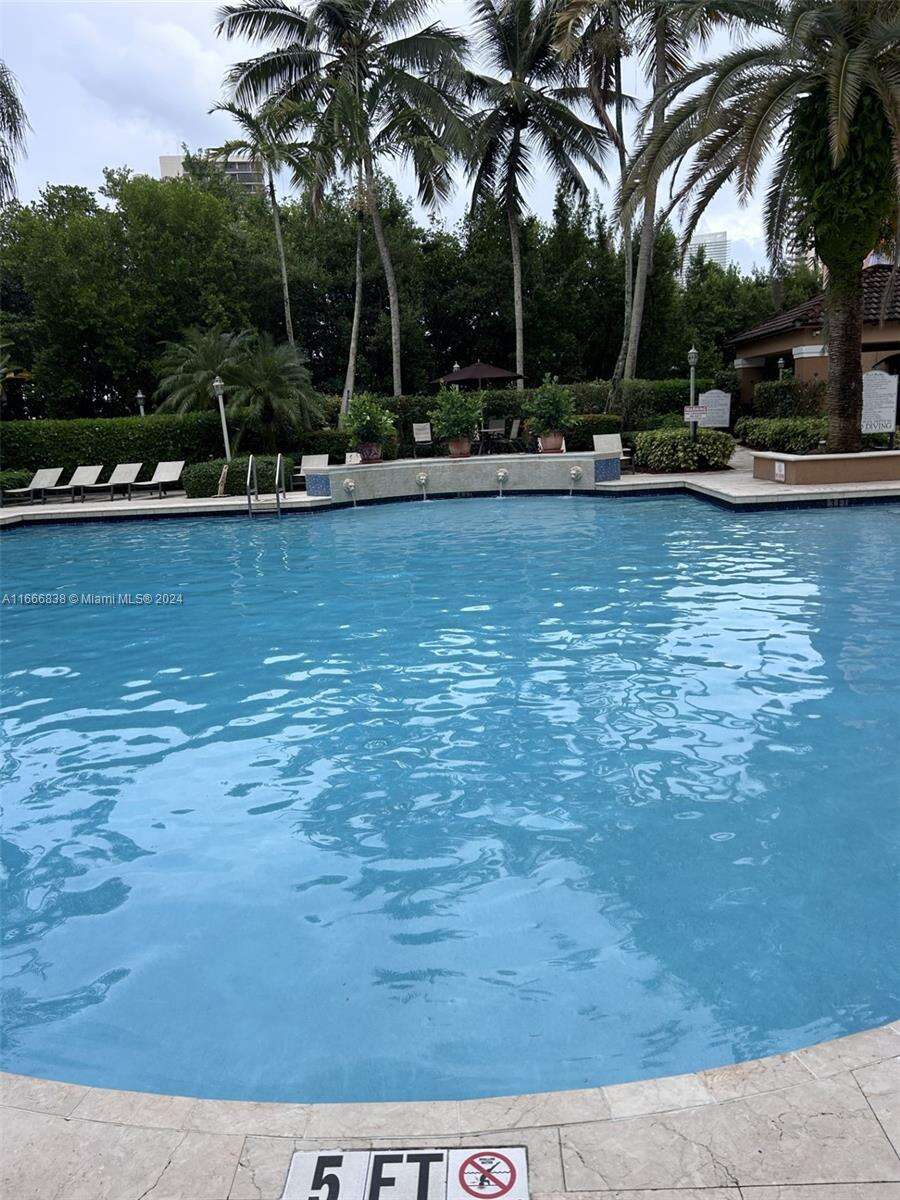 The Yacht Club At Aventura at 19877 Country Club Dr, Aventura, FL 33180 - For Sale photo 26