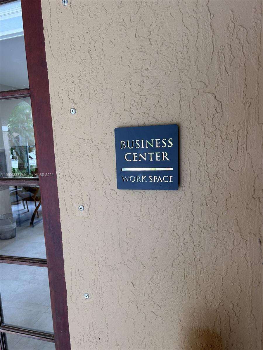 The Yacht Club At Aventura at 19877 Country Club Dr, Aventura, FL 33180 - For Sale photo 32
