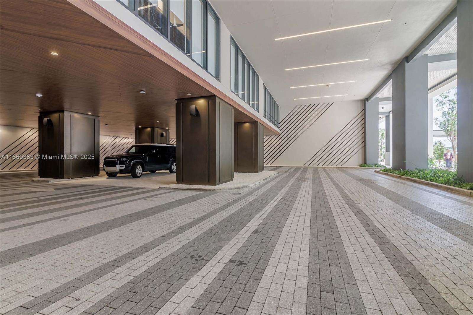 Natiivo | Gale Miami at 601 1 St, Miami, FL 33132 - For Sale photo 32