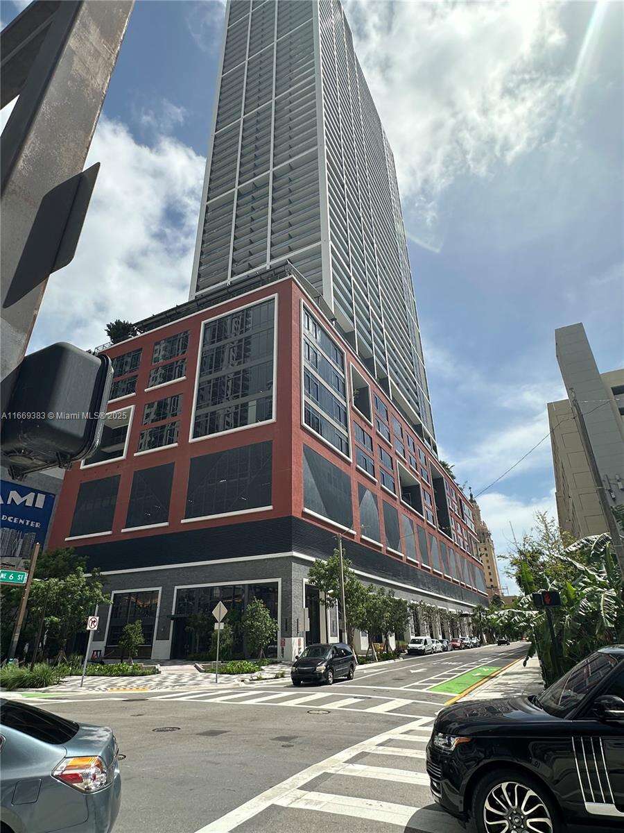 Natiivo | Gale Miami at 601 1 St, Miami, FL 33132 - For Sale photo 59
