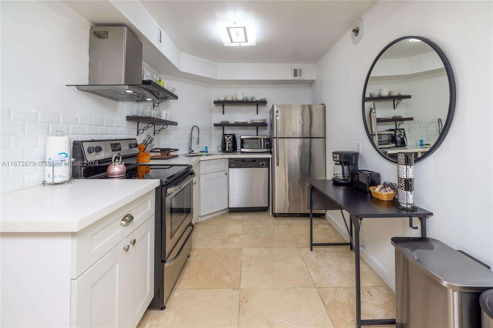 The Alexander at 5225 Collins Ave, Miami Beach, FL 33140 - For Sale photo 5