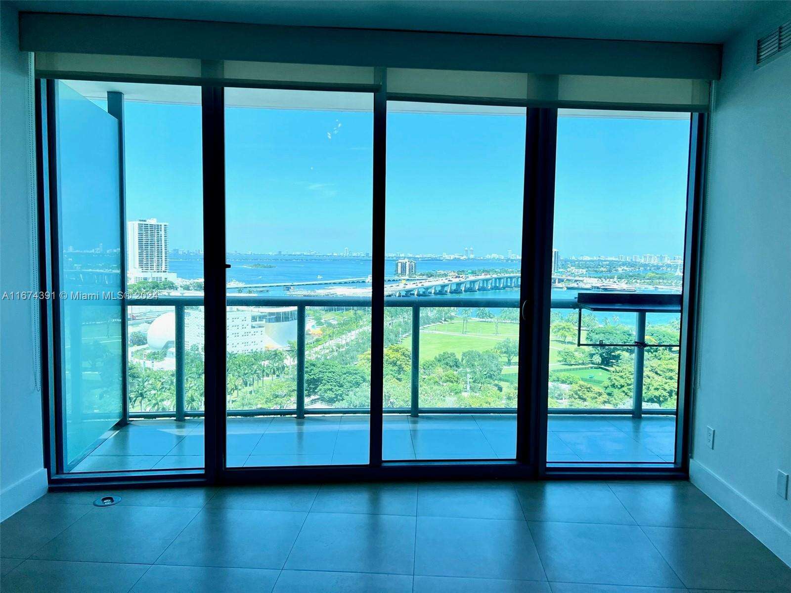 Marina Blue at 888 Biscayne Blvd, Miami, FL 33132 - For Sale photo 4