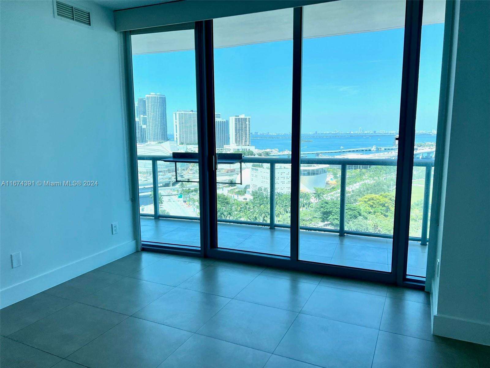 Marina Blue at 888 Biscayne Blvd, Miami, FL 33132 - For Sale photo 9
