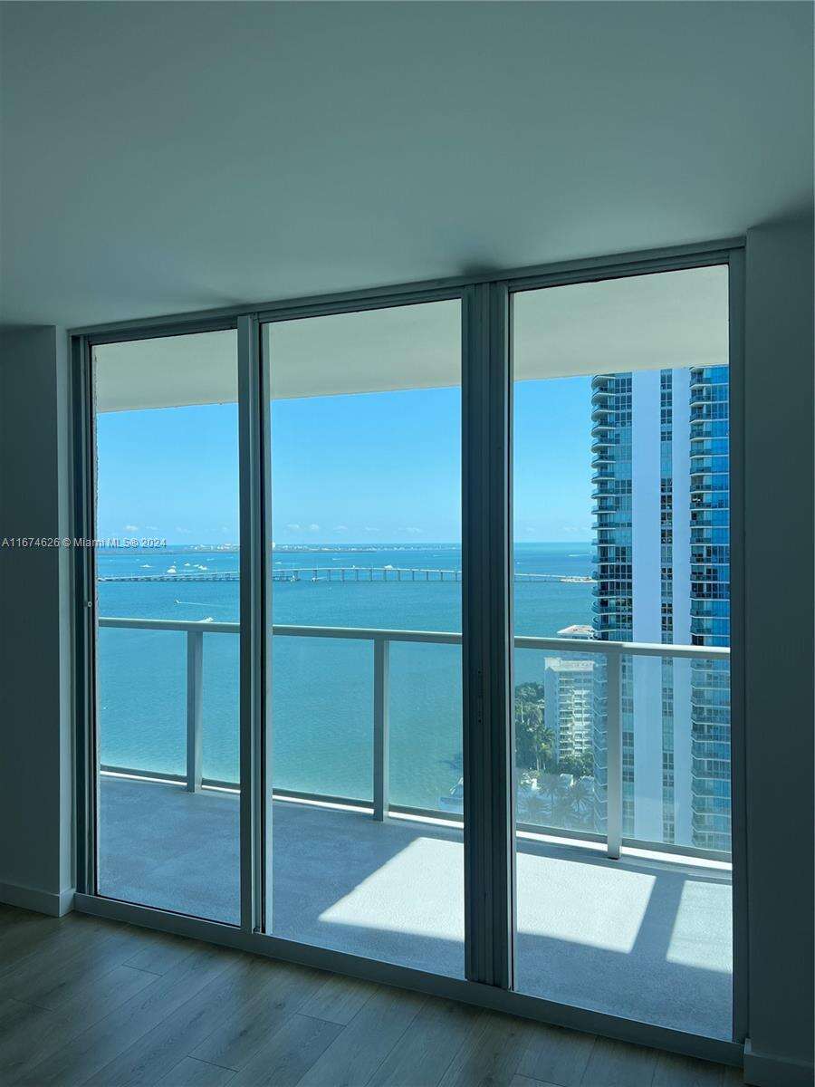 The Mark On Brickell at 1155 Brickell Bay Dr, Miami, FL 33131 - For Sale photo 2