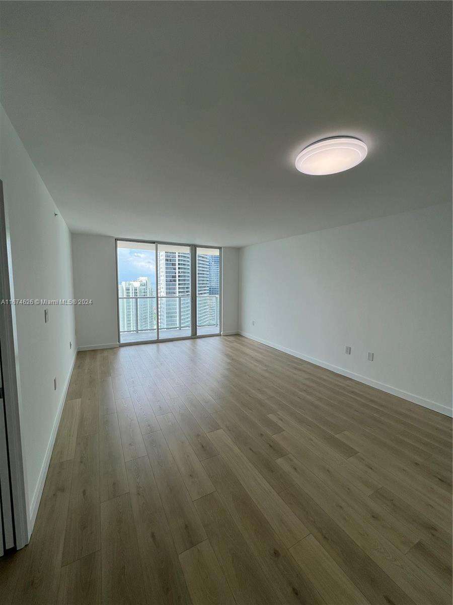 The Mark On Brickell at 1155 Brickell Bay Dr, Miami, FL 33131 - For Sale photo 4