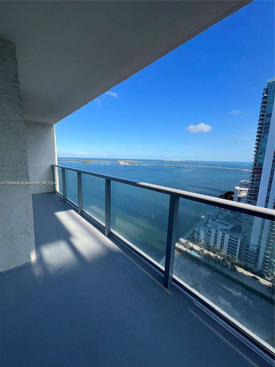 The Mark On Brickell at 1155 Brickell Bay Dr, Miami, FL 33131 - For Sale photo 8