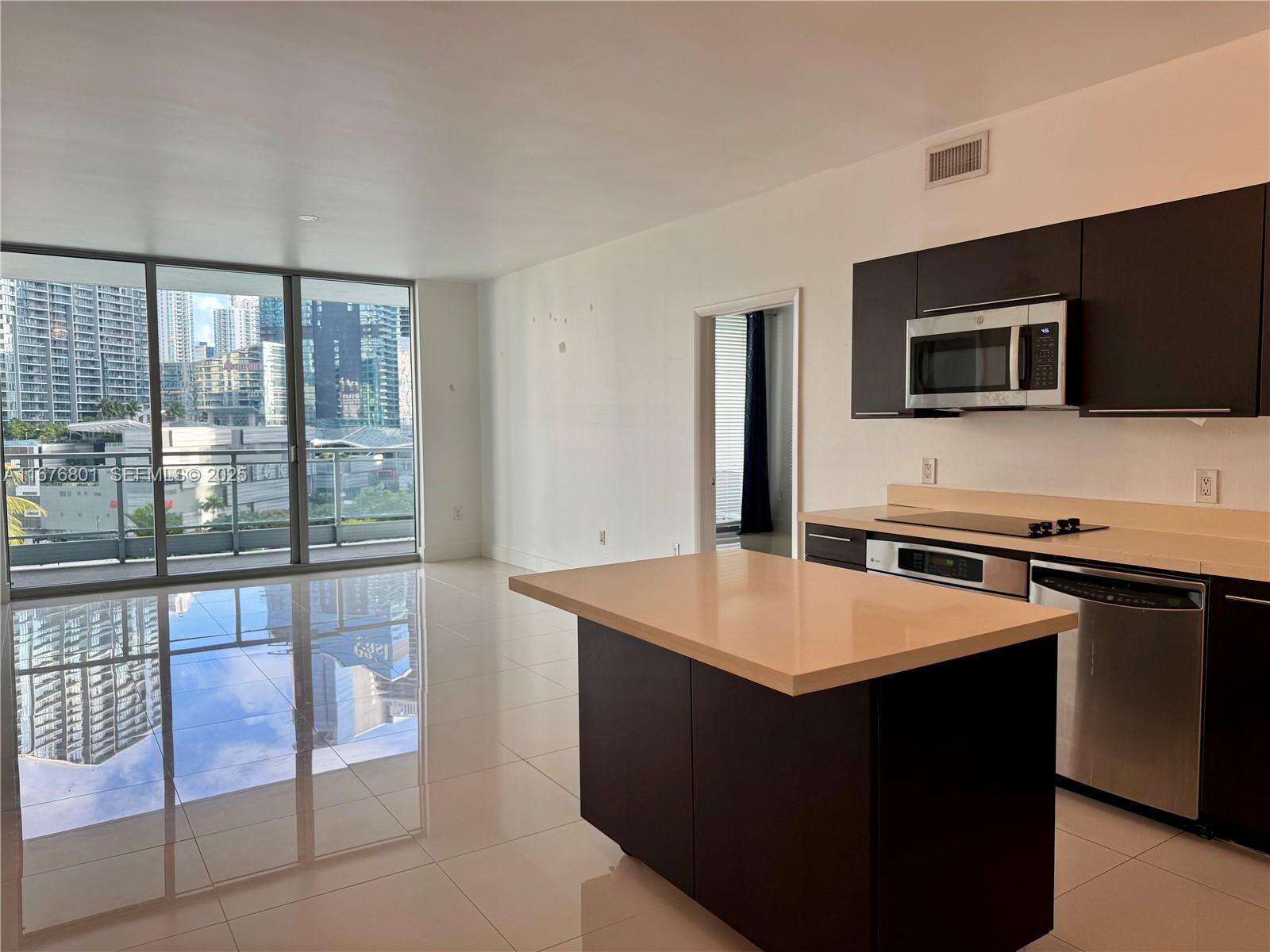 The Ivy at 90 3 St, Miami, FL 33130 - For Sale photo 5