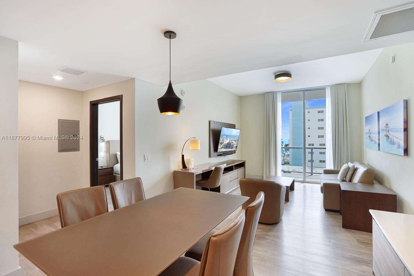Hollywood, FL 33019 - For Sale photo 16
