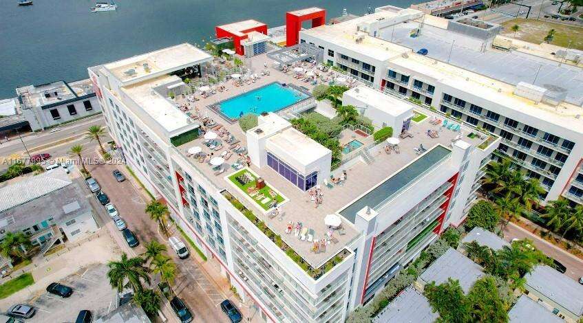 Hollywood, FL 33019 - For Sale photo 20