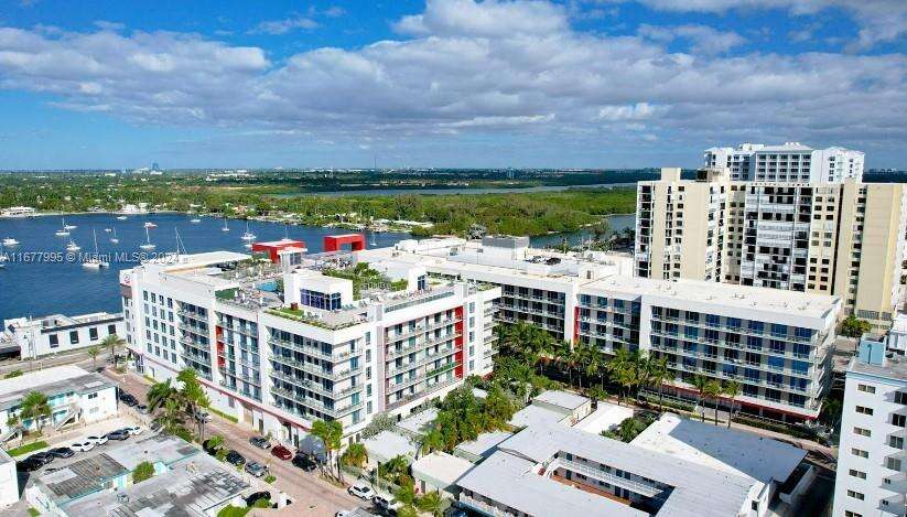 Hollywood, FL 33019 - For Sale photo 21