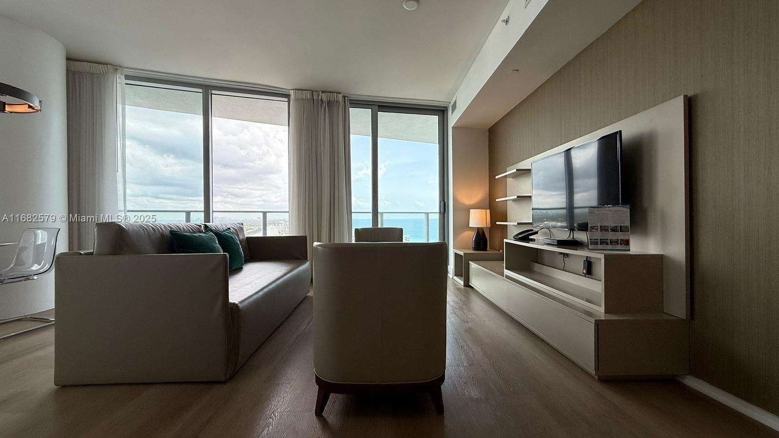 Hyde Resort at 4111 Ocean Dr, Hollywood, FL 33019 - For Sale photo 18
