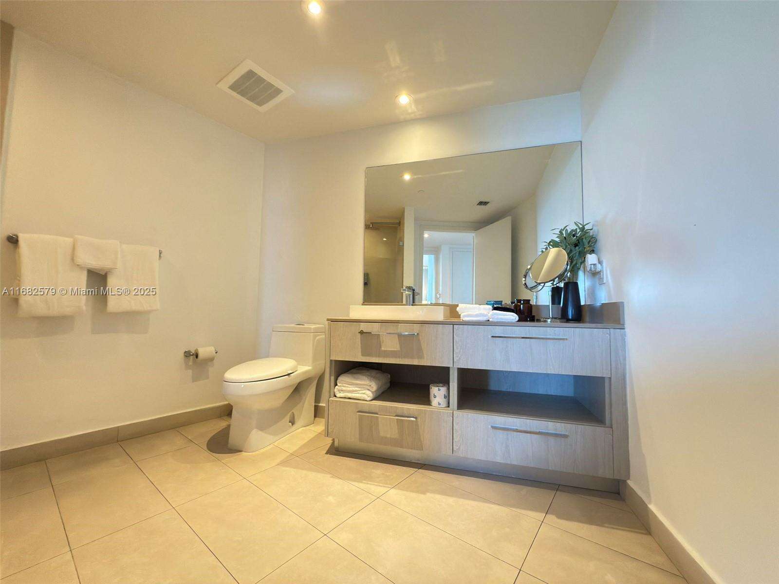 Hyde Resort at 4111 Ocean Dr, Hollywood, FL 33019 - For Sale photo 34